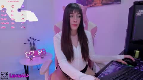   online show from 11-21-25, 07:56