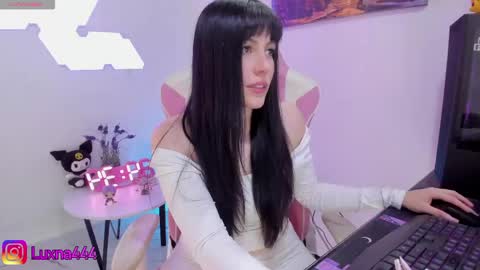 Snapshot of lunaxlu chatting on 04-20-26, 07:26 online show from 04-20-26, 07:26