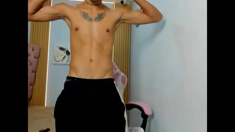 Snapshot of lunay_bigcock420 chatting on 09-22-25, 05:31 lunay_bigcock420 online show from 09-22-25, 05:31