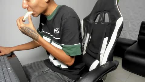 lunay_bigcock420 online show from 02-05-26, 02:05