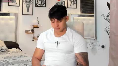 Lunay online show from 09-23-25, 01:41