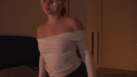Evi online show from 06-06-26, 06:12