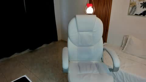 Snapshot of luniksa chatting on 06-01-26, 11:34 luniksa online show from 06-01-26, 11:34