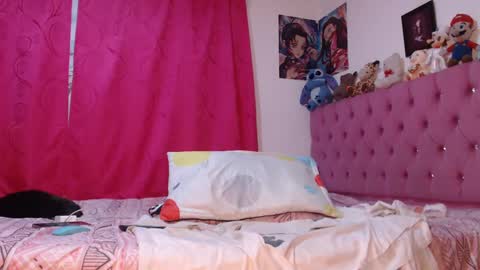 Luna online show from 09-17-25, 12:34