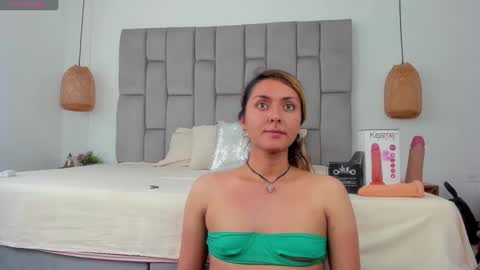 lunitadiva online show from 09-26-25, 05:28