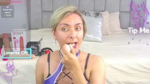 lunitadiva online show from 10-26-25, 06:58