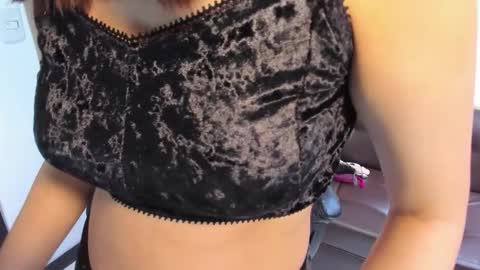 LunoxLili online show from 10-14-25, 03:13