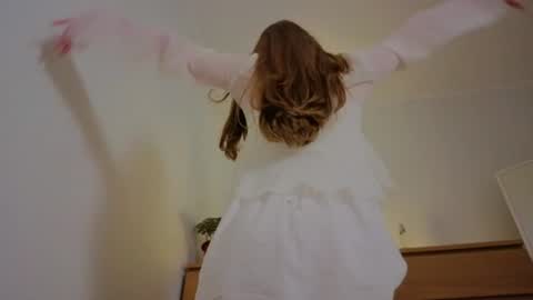 Snapshot of lunoria chatting on 06-27-26, 11:21 lunoria online show from 06-27-26, 11:21