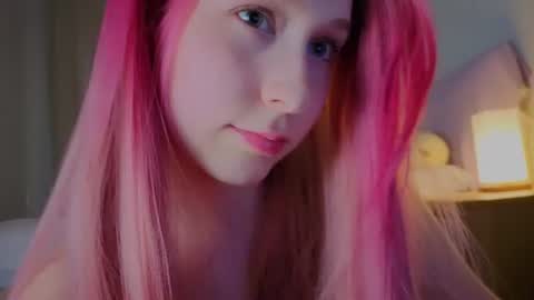 Snapshot of lunoria chatting on 07-30-26, 09:03 lunoria online show from 07-30-26, 09:03