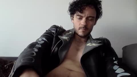 Lupine online show from 12-20-24, 09:43