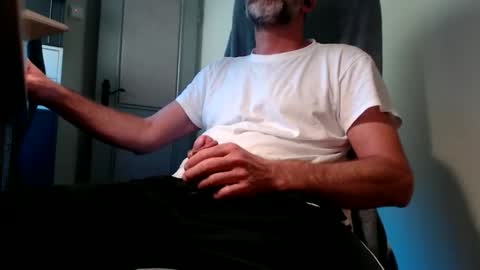 lure4beef online show from 10-18-25, 08:26