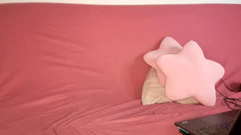 Snapshot of luros_modasy chatting on 02-27-25, 02:54 Luros Modasy online show from 02-27-25, 02:54