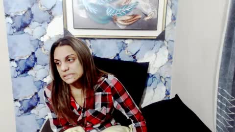 Snapshot of luscious_lexy chatting on 06-25-26, 06:07 luscious_lexy online show from 06-25-26, 06:07