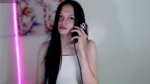 Maxie online show from 11-09-25, 03:10