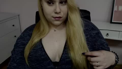 Snapshot of lushhailey chatting on 10-06-25, 09:01 Hailey online show from 10-06-25, 09:01