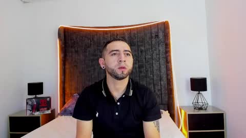 Lushian And Luna online show from 05-09-26, 04:23