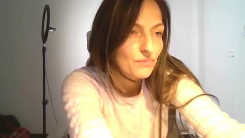 Lusisart online show from 12-16-25, 08:25