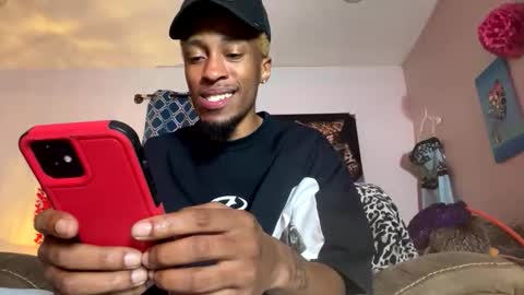 Snapshot of lust_j chatting on 11-24-25, 10:59 LUST online show from 11-24-25, 10:59