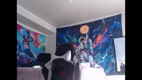 LUST online show from 04-22-26, 09:38