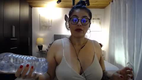 Snapshot of lust_mom chatting on 03-10-25, 08:23 Angela 3 online show from 03-10-25, 08:23