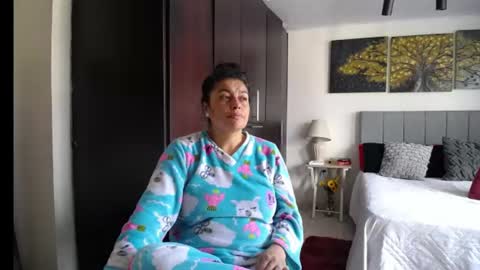 Angela 3 online show from 07-01-26, 07:35