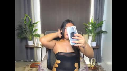 Snapshot of lustforivelle chatting on 03-10-26, 11:37 lustforivelle online show from 03-10-26, 11:37