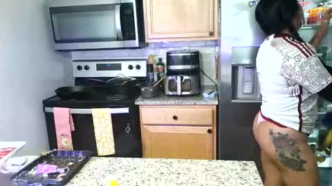 LustfulGlance online show from 02-06-26, 08:56