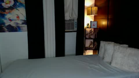 Snapshot of lustfulltrans chatting on 12-16-24, 06:21 AdriannaFowks online show from 12-16-24, 06:21