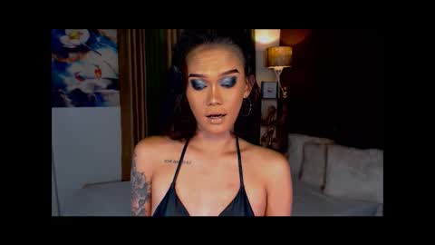 Snapshot of lustfulltrans chatting on 01-26-25, 07:09 AdriannaFowks online show from 01-26-25, 07:09