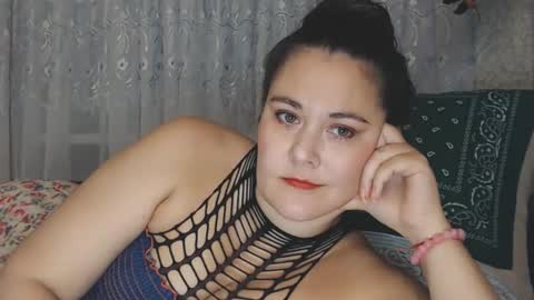 Snapshot of lustifulm chatting on 09-17-25, 06:31 lustifulm online show from 09-17-25, 06:31