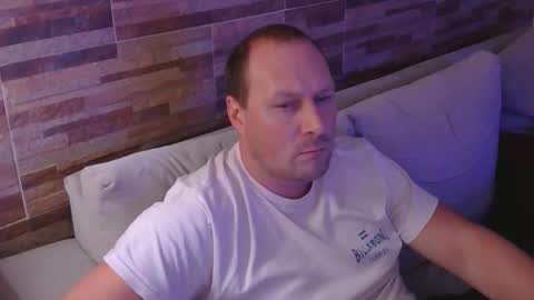 lustonfan online show from 05-05-26, 01:46