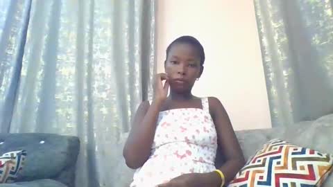 Snapshot of lustrousnerd chatting on 12-27-24, 02:47 Noreh online show from 12-27-24, 02:47