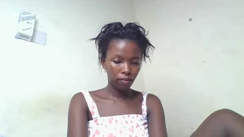 Snapshot of lustrousnerd chatting on 01-03-25, 03:16 Noreh online show from 01-03-25, 03:16