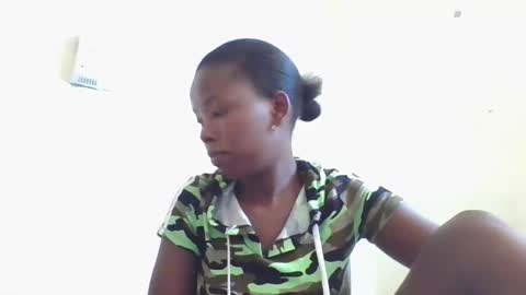 Snapshot of lustrousnerd chatting on 01-11-25, 06:03 Noreh online show from 01-11-25, 06:03