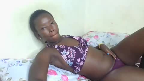 Snapshot of lustrousnerd chatting on 02-13-25, 01:29 Noreh online show from 02-13-25, 01:29