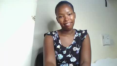 Snapshot of lustrousnerd chatting on 09-16-25, 12:44 Noreh online show from 09-16-25, 12:44