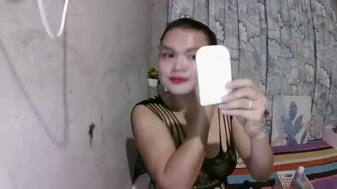 Snapshot of lusty_babe25 chatting on 02-15-26, 02:14 Flora Mae online show from 02-15-26, 02:14