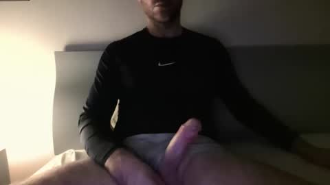 Snapshot of lustydaddy40 chatting on 11-08-25, 08:18 lustydaddy40 online show from 11-08-25, 08:18