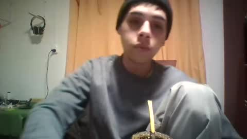 luuc15202 online show from 09-22-25, 07:43