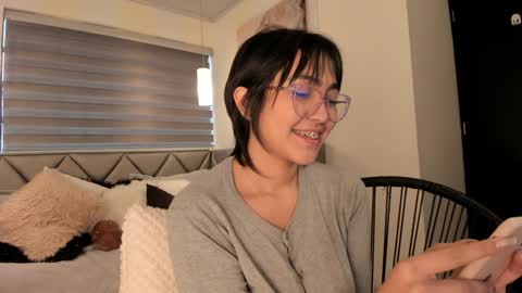 Lu online show from 01-05-25, 03:34