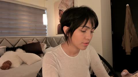 Lu online show from 01-13-25, 01:06