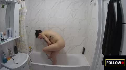 luuvteam online show from 10-23-25, 11:42