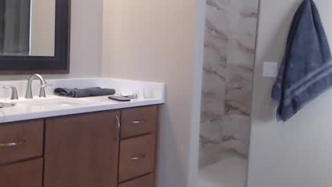 Snapshot of luv_missle chatting on 03-04-25, 12:39 luv_missle online show from 03-04-25, 12:39