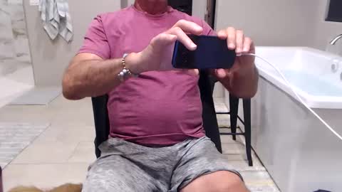 Snapshot of luv_missle chatting on 04-26-26, 06:11 luv_missle online show from 04-26-26, 06:11
