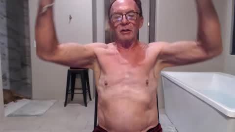 Snapshot of luv_missle chatting on 05-21-26, 04:30 luv_missle online show from 05-21-26, 04:30