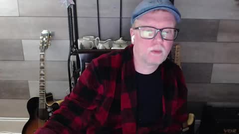 luvbunde online show from 02-21-26, 06:47