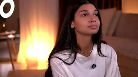 Snapshot of luvcaprice chatting on 07-13-26, 01:47 Caprice online show from 07-13-26, 01:47