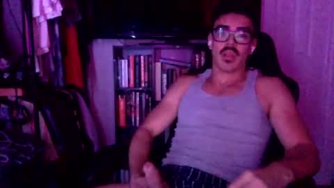 Snapshot of luvrboy77 chatting on 08-08-26, 04:03 luvrboy77 online show from 08-08-26, 04:03