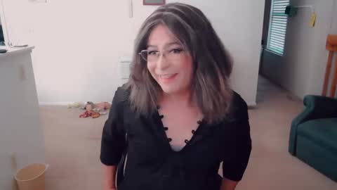 Britney online show from 10-15-25, 05:24