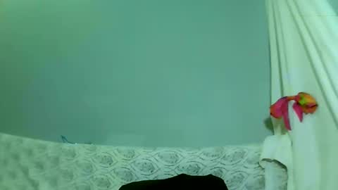 Bee Bee online show from 02-10-25, 05:36